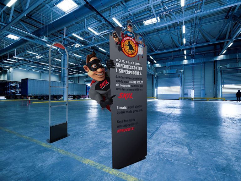Cardboard totem for Bosch