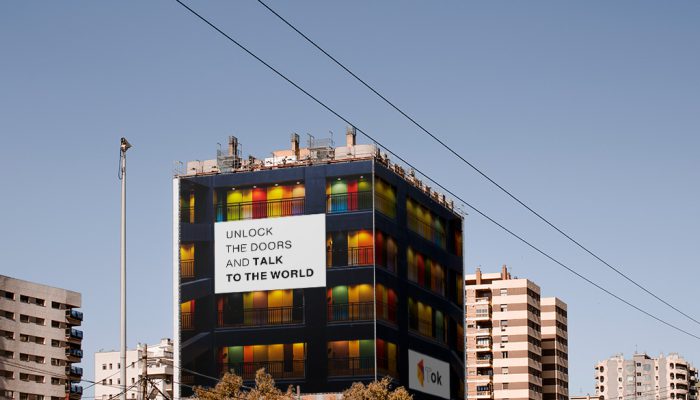 OOH building wrap for Tok